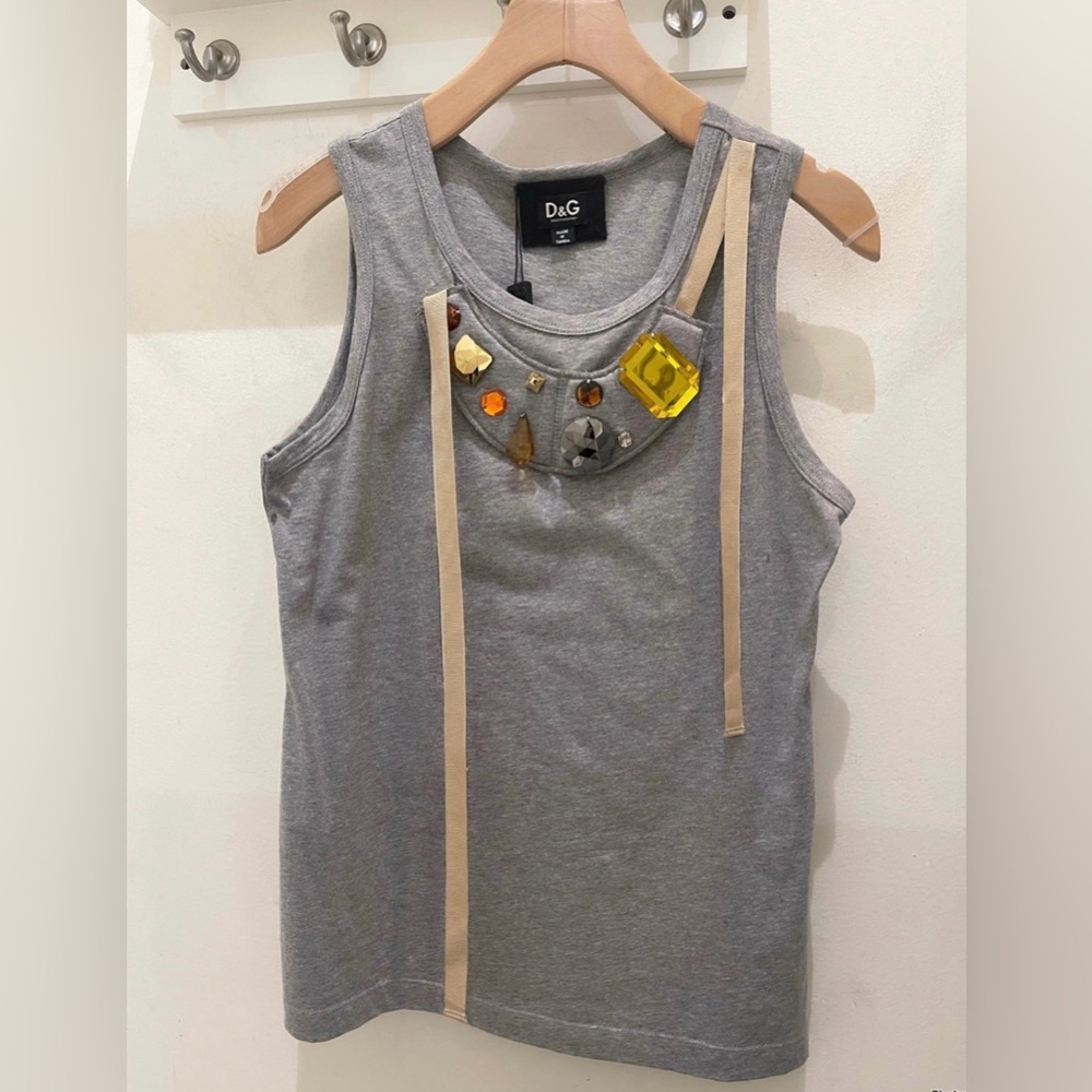 NWT D&G beads grey top